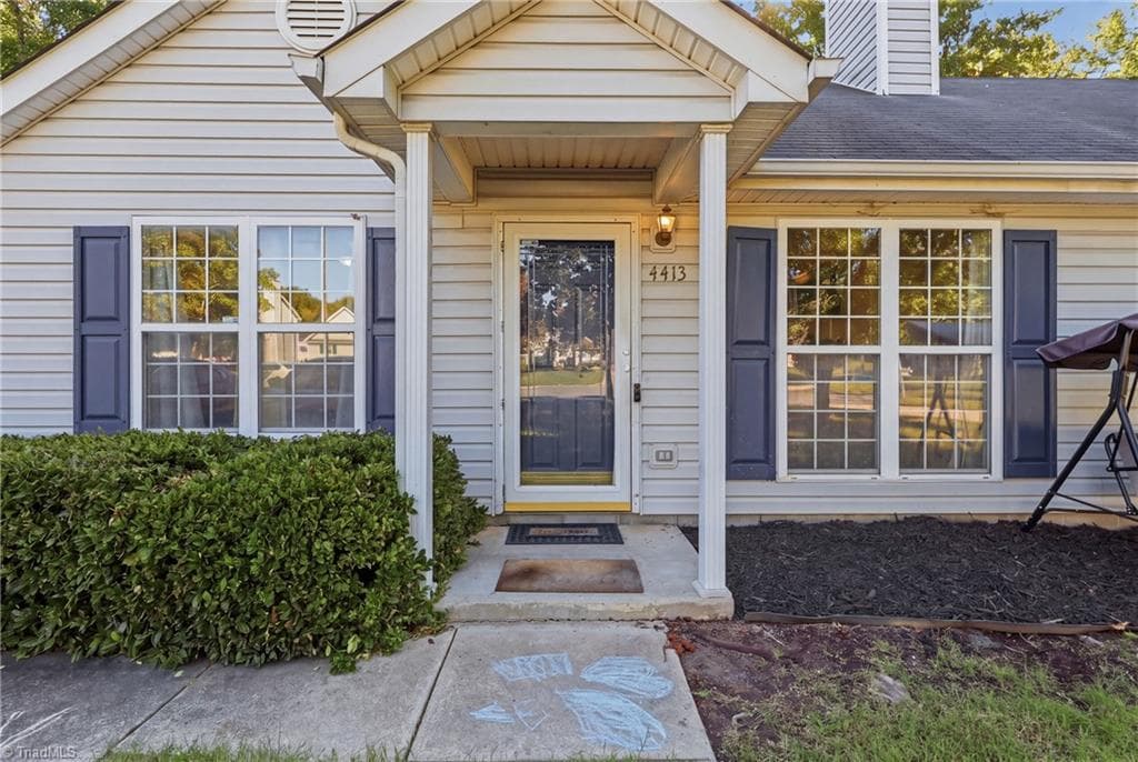 Stick/Site Built at 4413 Bear Ridge Court, Greensboro NC 27406, photo 2 of 25