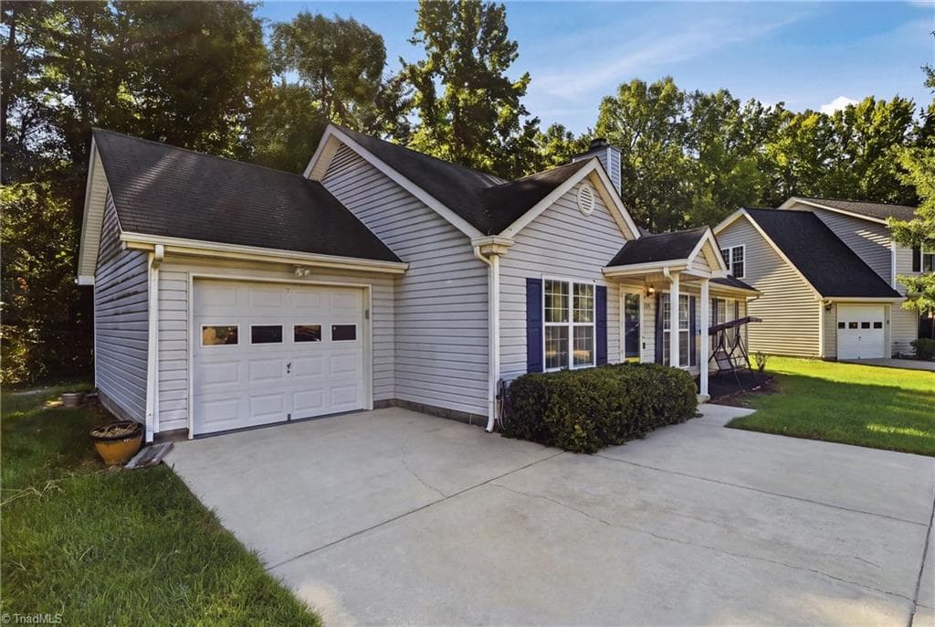Stick/Site Built at 4413 Bear Ridge Court, Greensboro NC 27406, photo 3 of 25