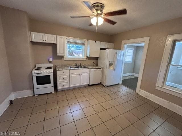 Duplex at 439 2nd Avenue SE, Hickory NC 28602, Hickory, photo 3 of 60