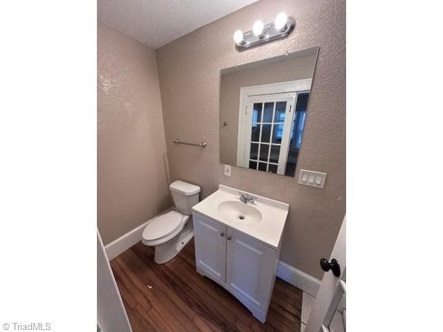 Duplex at 439 2nd Avenue SE, Hickory NC 28602, Hickory, photo 11 of 60