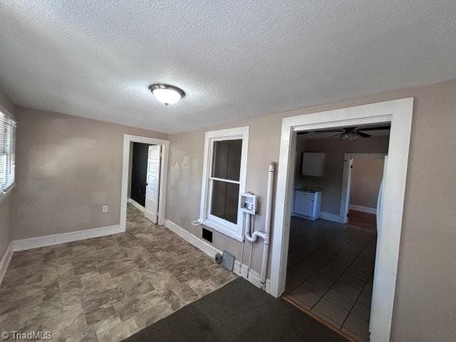 Duplex at 439 2nd Avenue SE, Hickory NC 28602, Hickory, photo 31 of 60