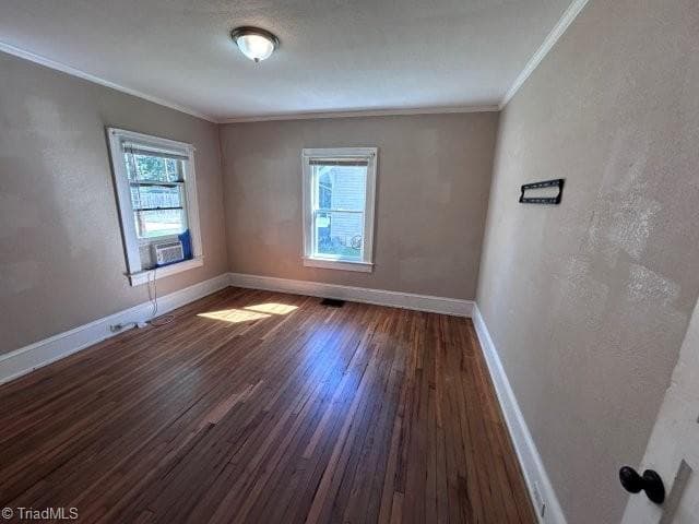Duplex at 439 2nd Avenue SE, Hickory NC 28602, Hickory, photo 23 of 60