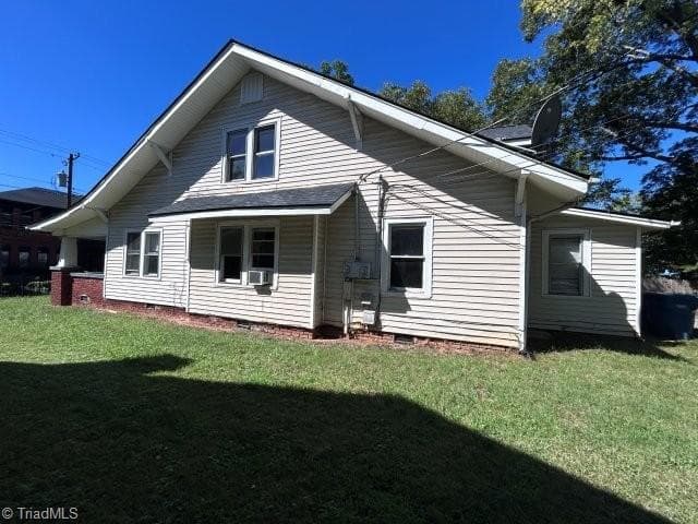 Duplex at 439 2nd Avenue SE, Hickory NC 28602, Hickory, photo 55 of 60