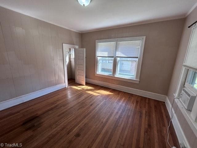Duplex at 439 2nd Avenue SE, Hickory NC 28602, Hickory, photo 17 of 60