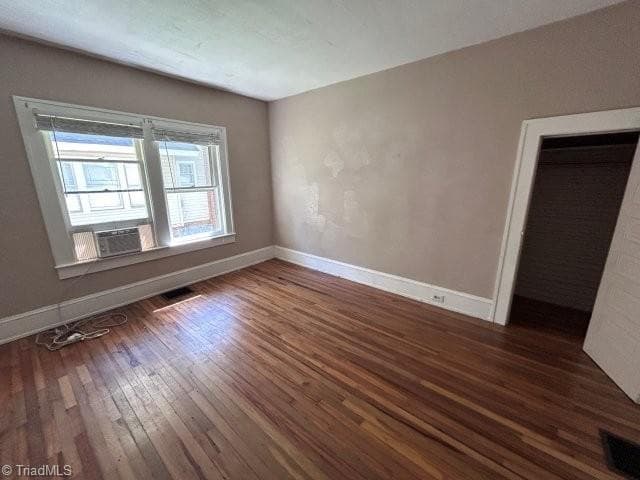 Duplex at 439 2nd Avenue SE, Hickory NC 28602, Hickory, photo 21 of 60