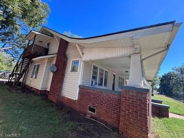 Duplex at 439 2nd Avenue SE, Hickory NC 28602, Hickory, photo 57 of 60