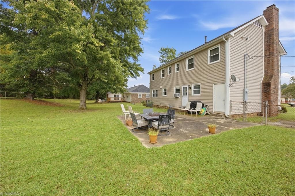 Stick/Site Built at 3205 Crestview Drive, High Point NC 27260, photo 44 of 50