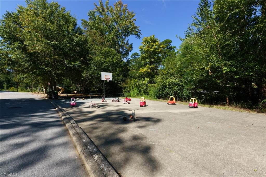 Stick/Site Built at 1101 Brookside Drive, Greensboro NC 27408, photo 36 of 42