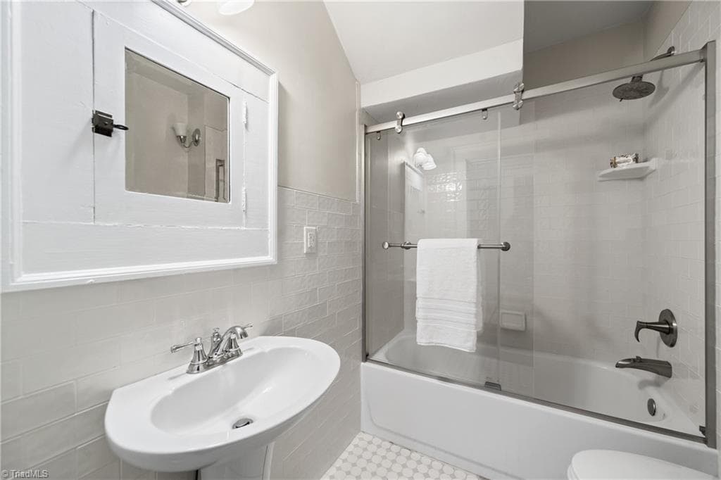 Stick/Site Built at 1720 Elizabeth Avenue, Winston-Salem NC 27103, Winston-Salem, photo 21 of 28