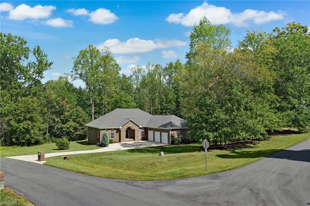 5219 Bethany Park Drive, Pleasant Garden NC 27313