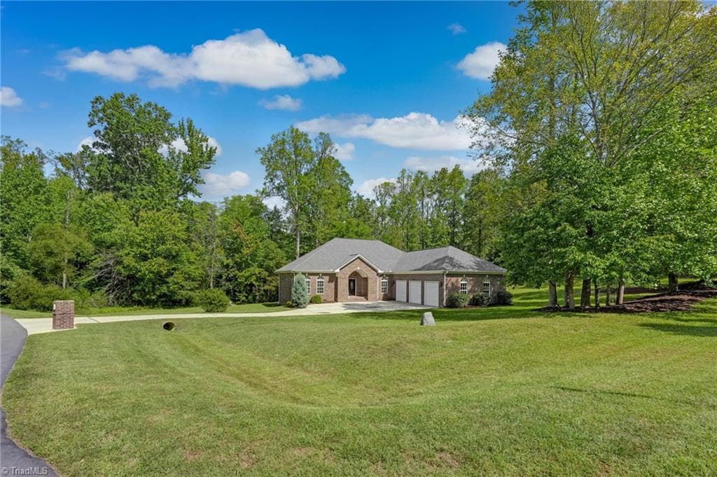 Stick/Site Built at 5219 Bethany Park Drive, Pleasant Garden NC 27313, Pleasant Garden, photo 39 of 42