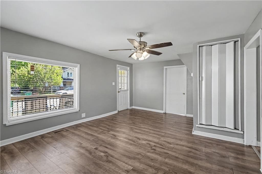 Stick/Site Built at 318 Greer Avenue, High Point NC 27260, High Point, photo 11 of 54