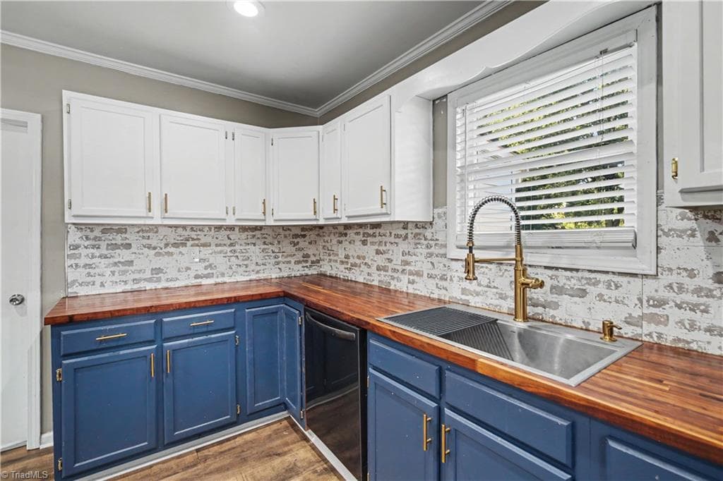 Stick/Site Built at 318 Greer Avenue, High Point NC 27260, High Point, photo 25 of 54