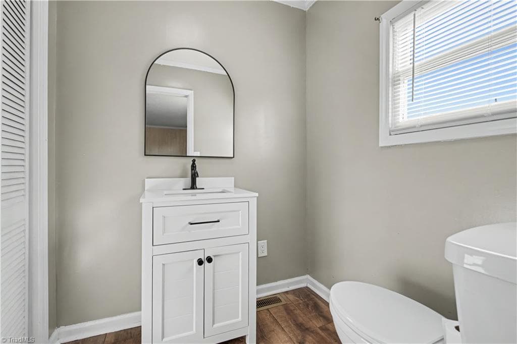 Stick/Site Built at 318 Greer Avenue, High Point NC 27260, High Point, photo 31 of 54