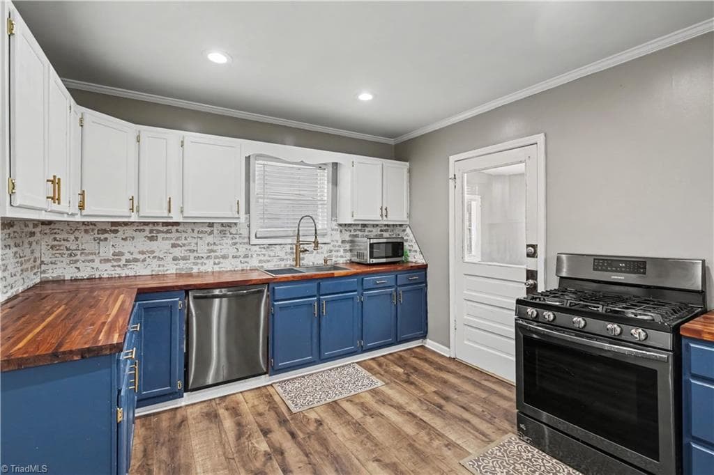 Stick/Site Built at 318 Greer Avenue, High Point NC 27260, High Point, photo 23 of 54