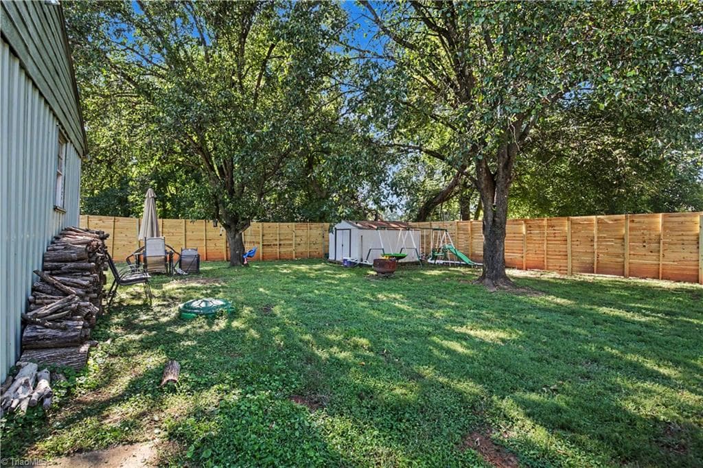 Stick/Site Built at 318 Greer Avenue, High Point NC 27260, High Point, photo 47 of 54