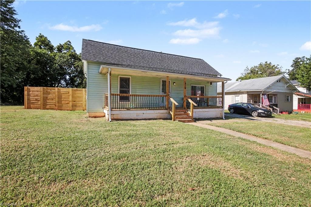 Stick/Site Built at 318 Greer Avenue, High Point NC 27260, High Point, photo 7 of 54