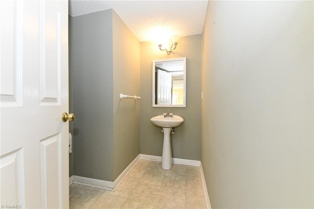 Stick/Site Built at 2019 Downing Street, Greensboro NC 27410, Greensboro, photo 11 of 48