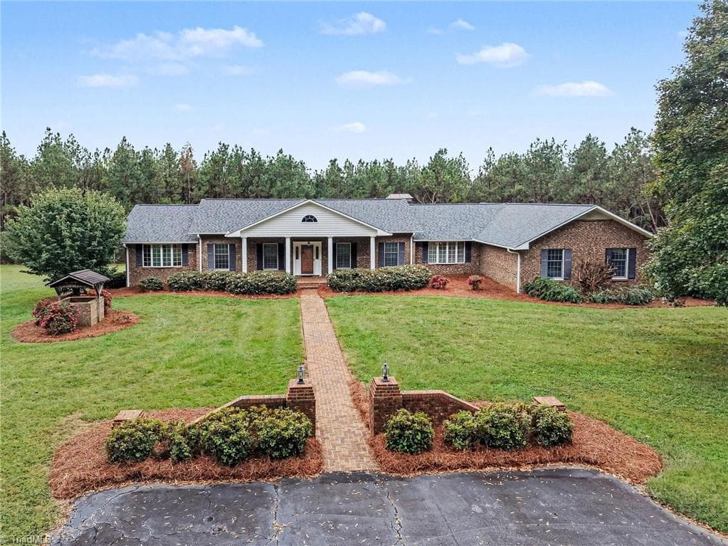 1812 Fred Hinshaw Road, Yadkinville NC 27055