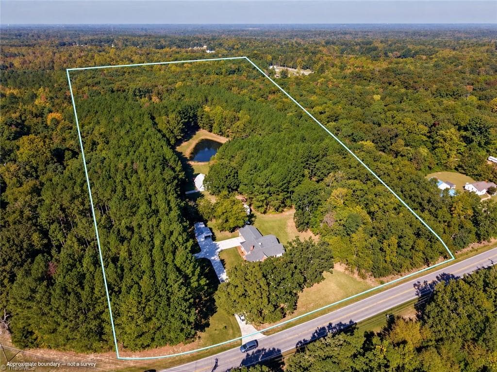 Stick/Site Built at 1036 Cunningham Road, Thomasville NC 27360, photo 45 of 48