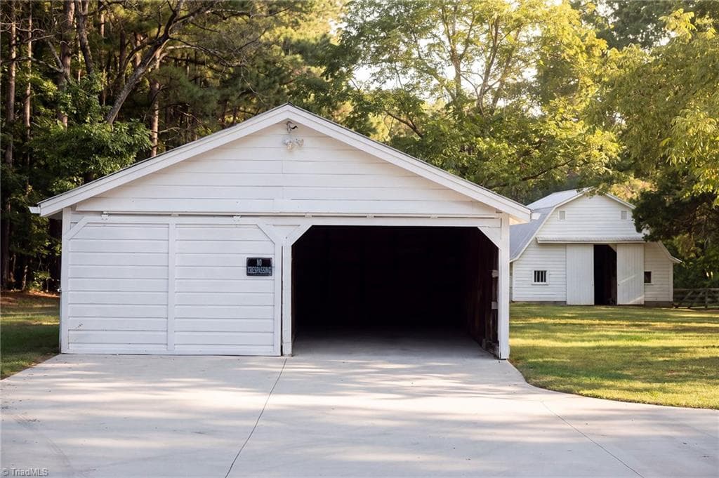 Stick/Site Built at 1036 Cunningham Road, Thomasville NC 27360, photo 35 of 48