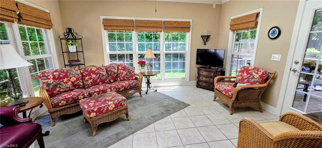 Stick/Site Built at 4106 Pennfield Way, High Point NC 27262, High Point, photo 47 of 90