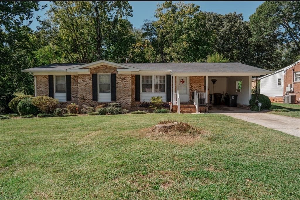 2304 Yow Road, Greensboro NC 27407