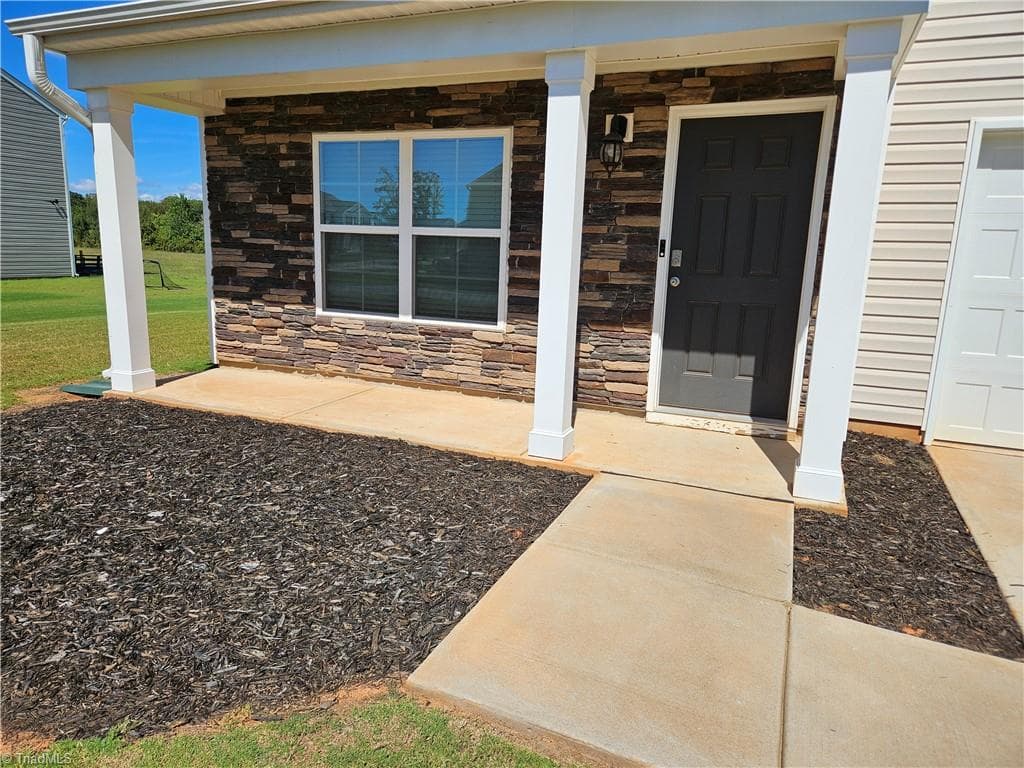 Stick/Site Built at 160 Warbler Way, Lexington NC 27295, photo 2 of 17
