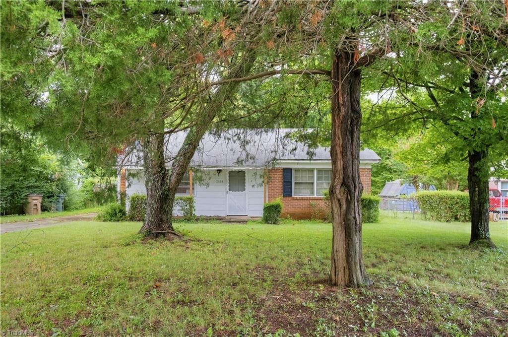 Stick/Site Built at 2614 Norwood Drive, Greensboro NC 27407, Greensboro, photo 9 of 48