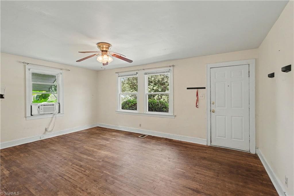 Stick/Site Built at 4660 Tobacco Street, Winston-Salem NC 27106, Winston-Salem, photo 3 of 16