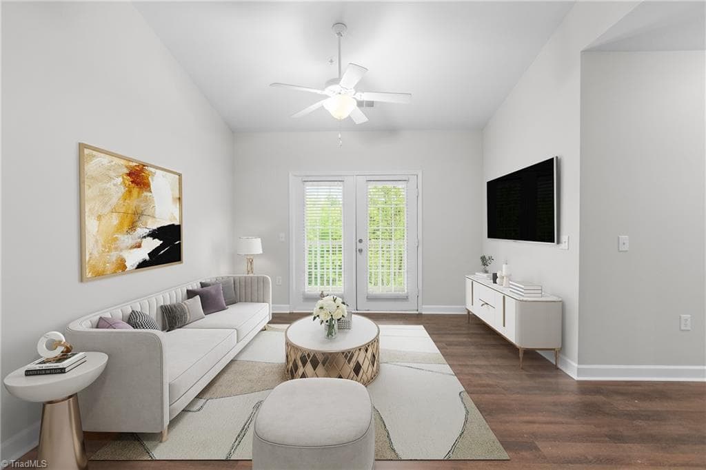 923 Windcastle Lane # 305, Winston-Salem NC 27105