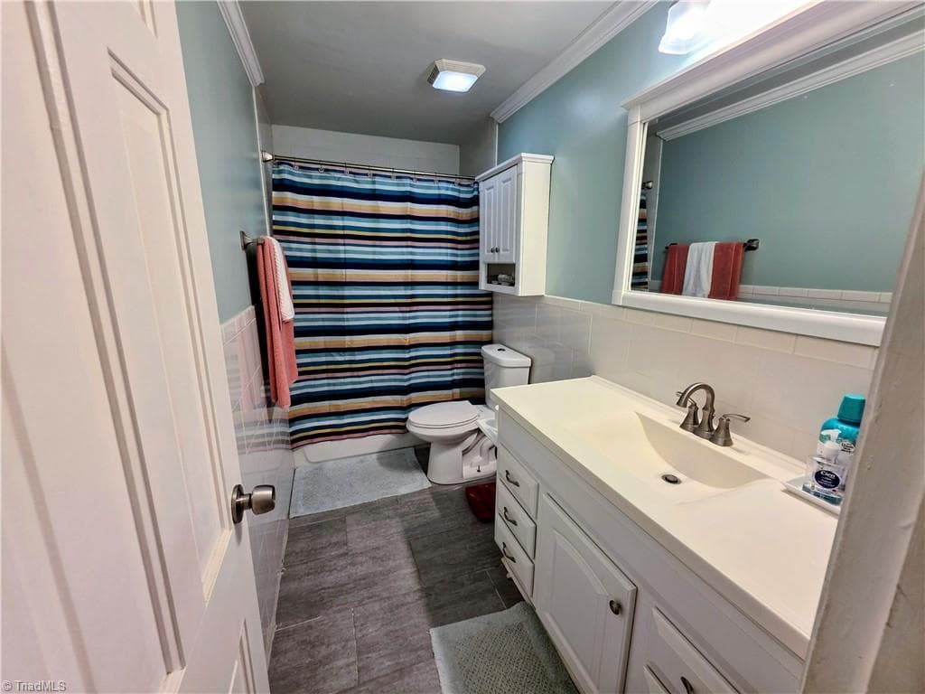 Stick/Site Built at 3890 Whitehaven Road, Winston-Salem NC 27106, photo 7 of 14