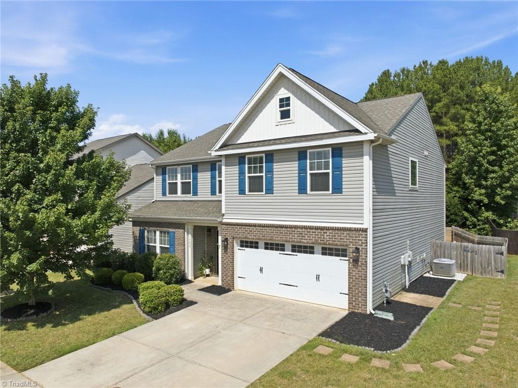 Stick/Site Built at 1602 Running Deer Drive, Kernersville NC 27284, photo 3 of 36
