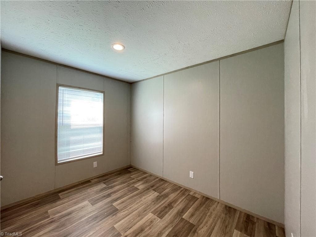 Manufactured Home at 175 Howard Lane, Lexington NC 27295, Lexington, photo 43 of 48