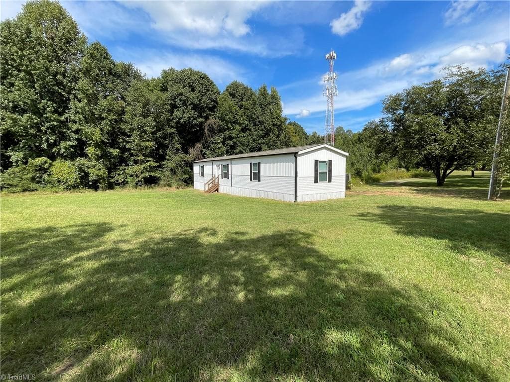 175 Howard Lane, Lexington NC 27295