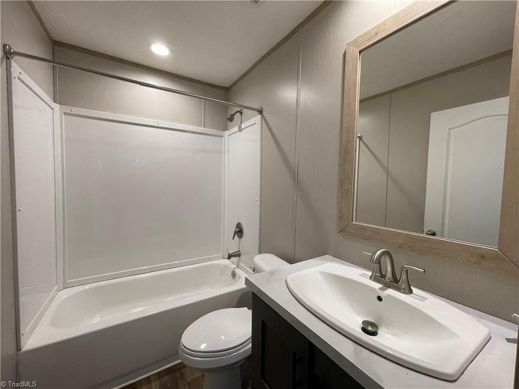 Manufactured Home at 175 Howard Lane, Lexington NC 27295, Lexington, photo 39 of 48