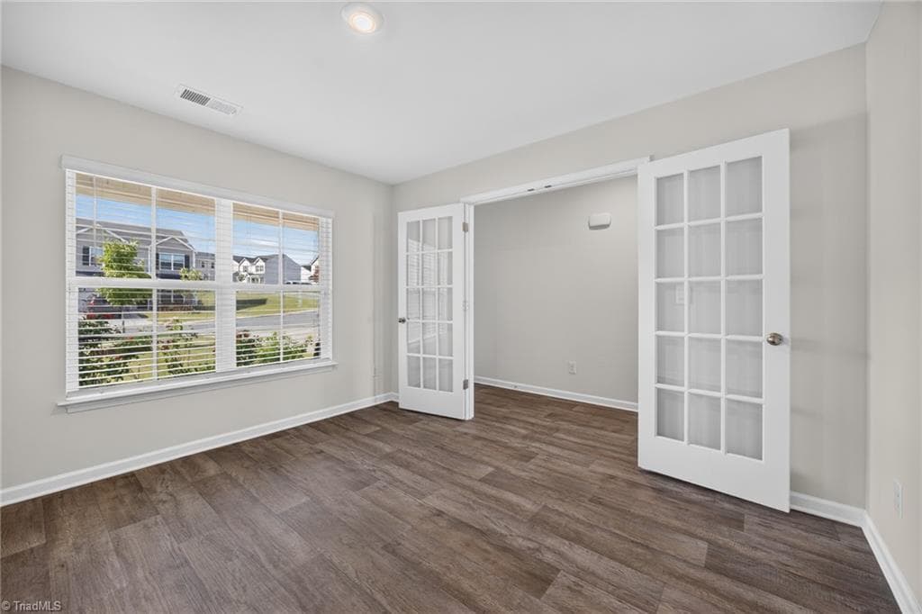 Stick/Site Built at 3549 Cash Drive, Winston-Salem NC 27107, Winston-Salem, photo 5 of 29