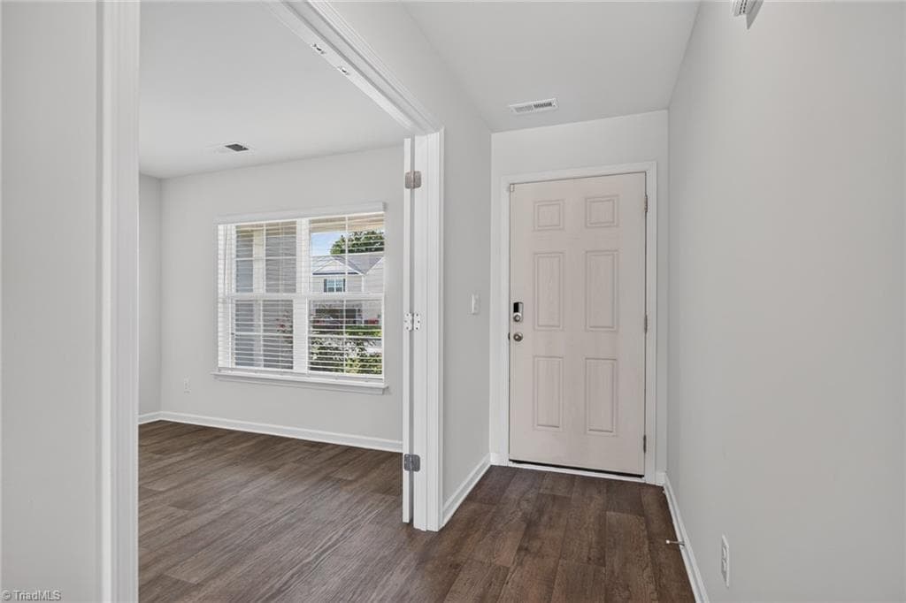 Stick/Site Built at 3549 Cash Drive, Winston-Salem NC 27107, Winston-Salem, photo 4 of 29