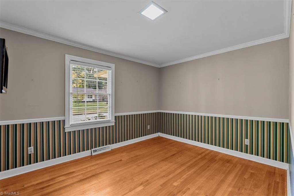 Stick/Site Built at 1609 Bolingbroke Road, High Point NC 27265, photo 26 of 34