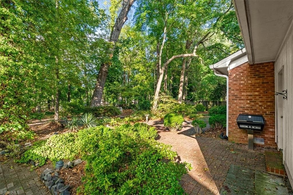 Stick/Site Built at 1609 Bolingbroke Road, High Point NC 27265, photo 31 of 34