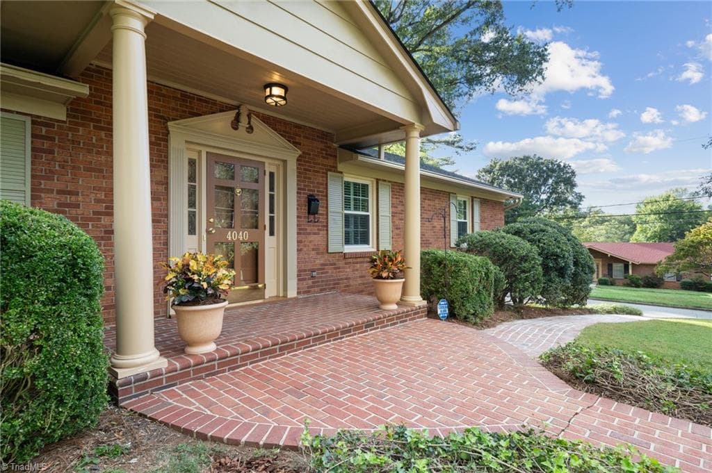 Stick/Site Built at 4040 Winburn Lane, Winston-Salem NC 27106, photo 3 of 50