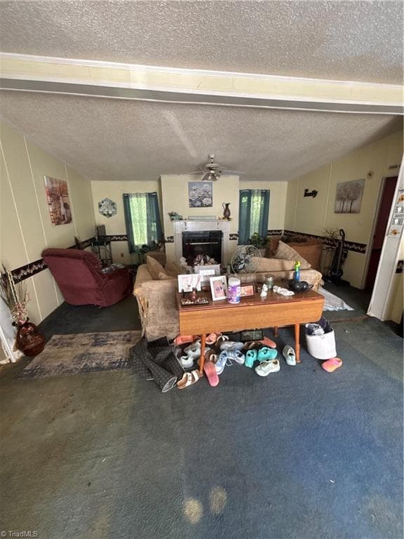 Manufactured Home at 568 Woodoak Trail, Randleman NC 27317, photo 4 of 6