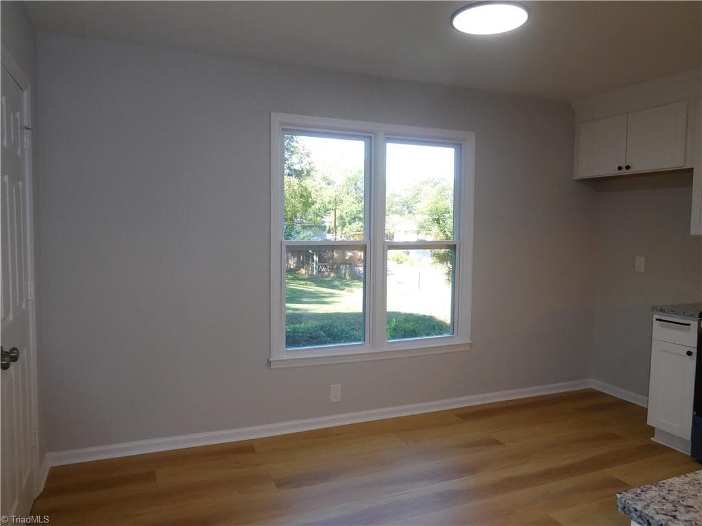 Stick/Site Built at 3711 Country Club Road, Winston-Salem NC 27104, Winston-Salem, photo 2 of 20