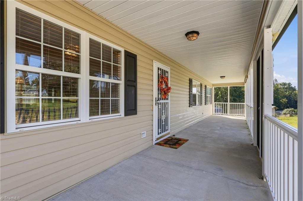 Stick/Site Built at 2197 Cedarwood Court, Asheboro NC 27205, Asheboro, photo 7 of 48