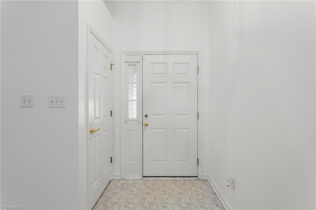 Stick/Site Built at 1204 Satinwood Drive, Greensboro NC 27410, photo 4 of 29