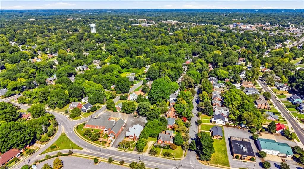 Stick/Site Built at 220 E Parkway Avenue, High Point NC 27262, High Point, photo 69 of 88