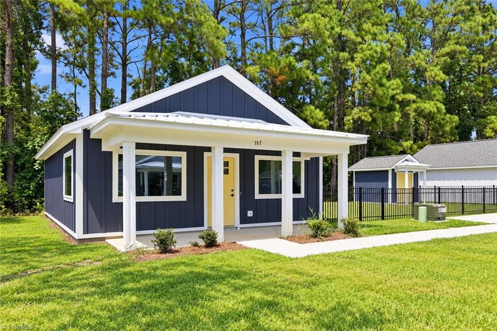 Stick/Site Built at 157 Long Pond Loop, Swansboro NC 28584, photo 3 of 22