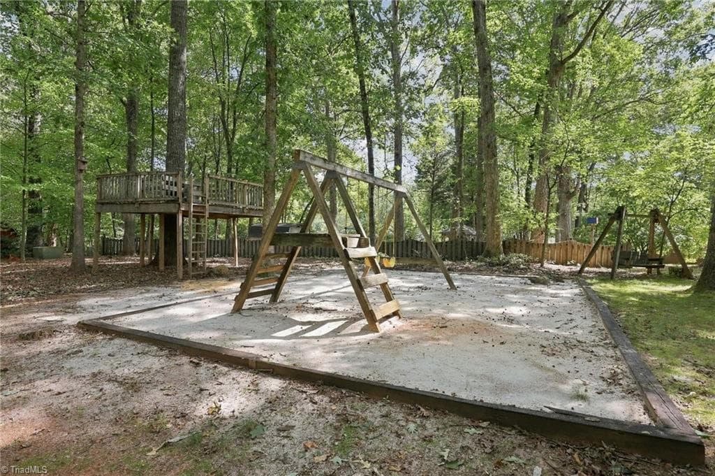Stick/Site Built at 483 Buckhurst Drive, Kernersville NC 27284, Kernersville, photo 75 of 94