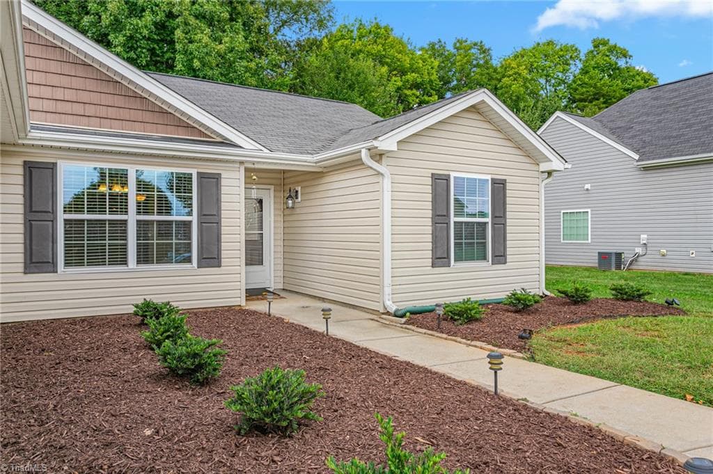 2848 Barksdale Drive, Haw River NC 27258