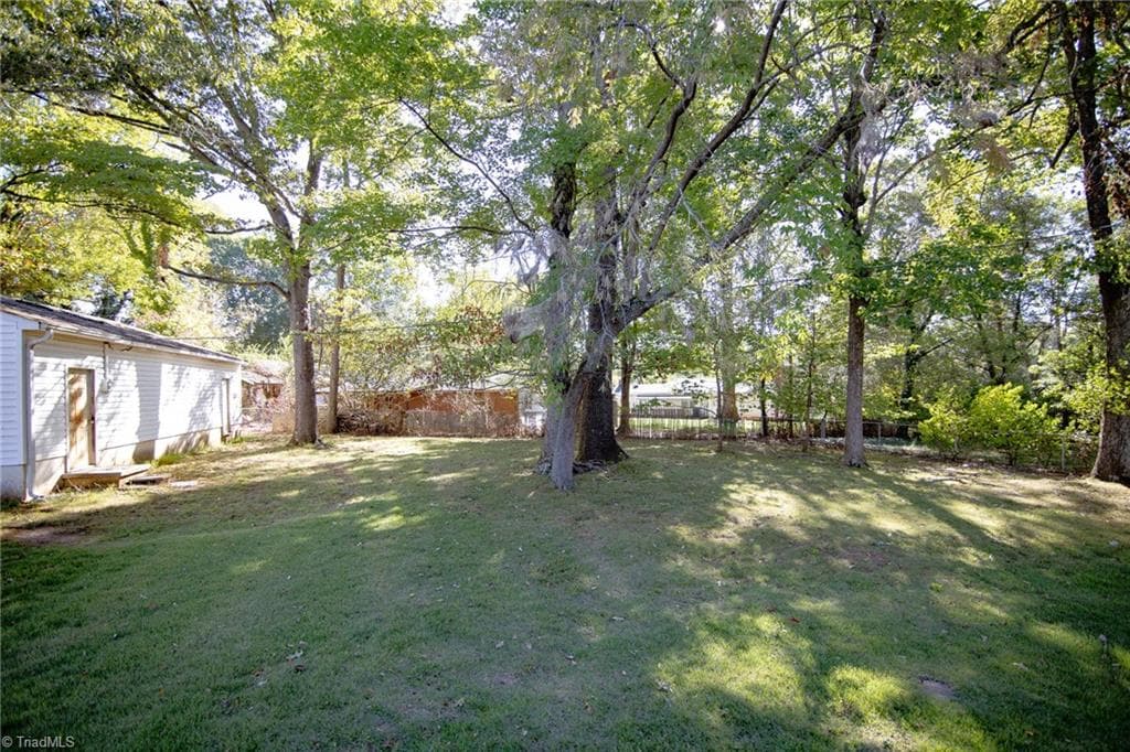 Stick/Site Built at 941 Brownwood Drive, Winston-Salem NC 27105, Winston-Salem, photo 16 of 19